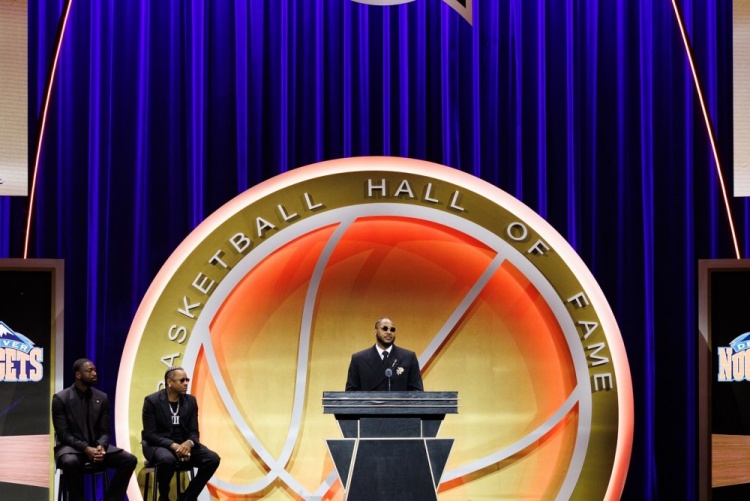 世预赛投注-韦德致敬瓜哥：或许生来背负磨难 但你用坚持书写了胜利的篇章！