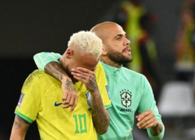 世预赛竞猜-前妻和律师联手阻阿尔维斯出狱 不让内马尔帮他？