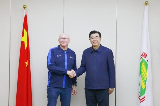 世预赛买球-克瑞斯·范·普维尔德出任中国足协技术总监